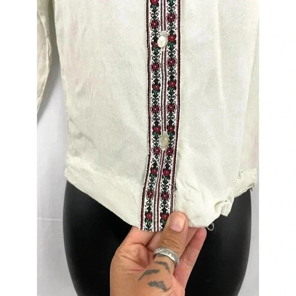 VTG Lord & Taylor Beige Tunic Top Embroidered Trim Long Sleeve SMALL - Picture 8 of 13